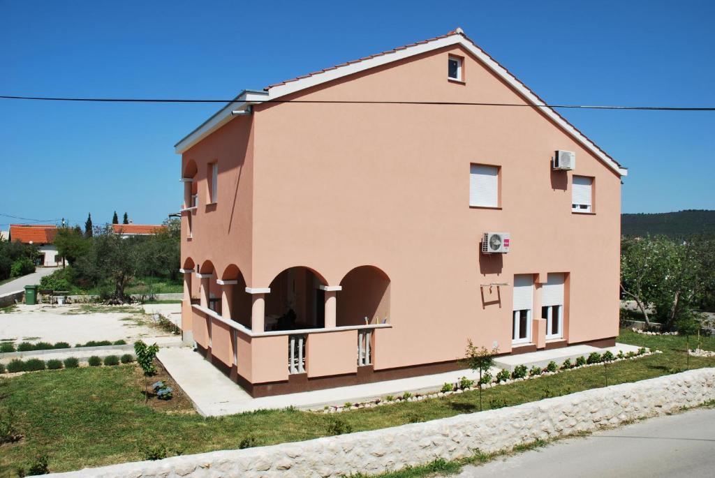 Apartments Luna Sukošan Buitenkant foto