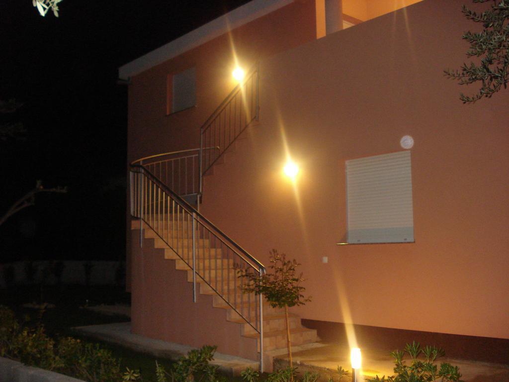 Apartments Luna Sukošan Buitenkant foto